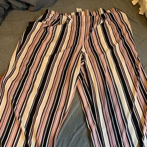 Wide leg pants